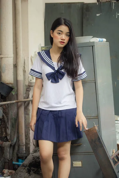 Japonês Teen Bela Menina Estudante Uniforme Feliz Relaxar — Fotografia de Stock