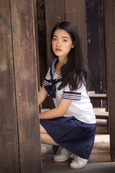 Japonês Teen Bela Menina Estudante Uniforme Feliz Relaxar — Fotografia de Stock