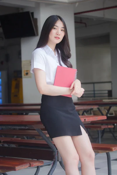 Thai Studentessa Universitaria Riposo — Foto Stock