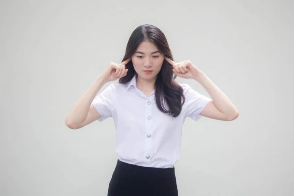 Tailandés Adulto Estudiante Universidad Uniforme Hermosa Chica Escuchar —  Fotos de Stock