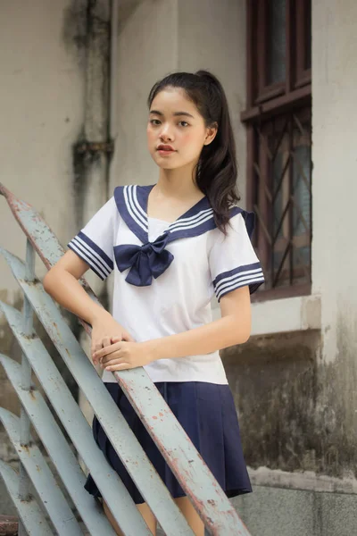 Japonês Teen Bela Menina Estudante Uniforme Feliz Relaxar — Fotografia de Stock