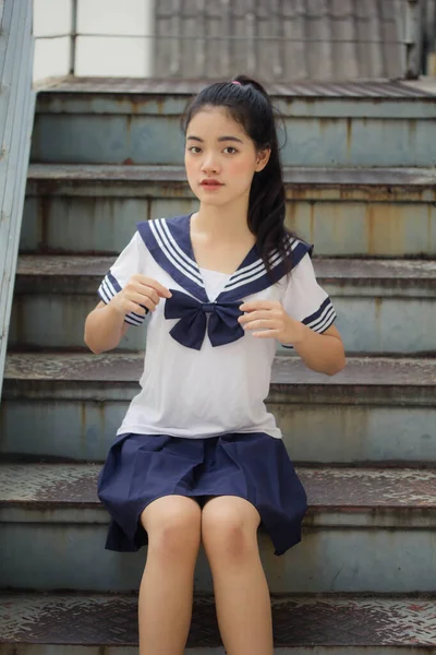 Japonês Teen Bela Menina Estudante Uniforme Feliz Relaxar — Fotografia de Stock