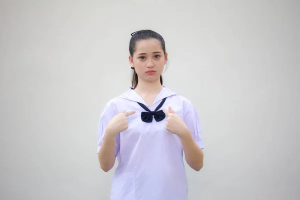 Asya Thai Ortaokulu Öğrencisi Üniforması Güzel Kız — Stok fotoğraf