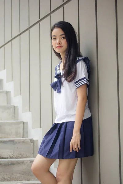 Japonês Teen Bela Menina Estudante Uniforme Feliz Relaxar — Fotografia de Stock