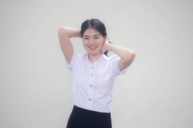 Yetişkin öğrenci üniforması. Güzel kız. Kravat.