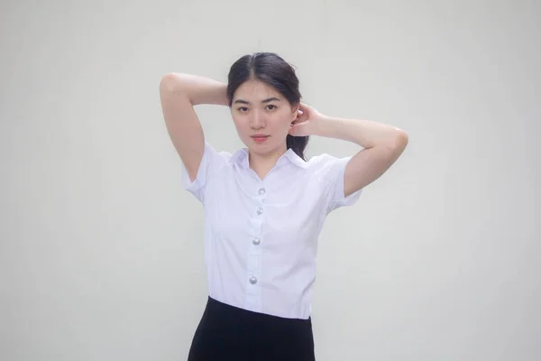 Thai Felnőtt Diák Egyetemi Egyenruha Gyönyörű Lány Haj Nyakkendő — Stock Fotó