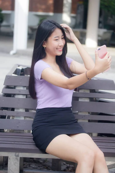 Portrait Thai Adult Office Girl Using Her Smart Phone Selfie — Stock Photo, Image