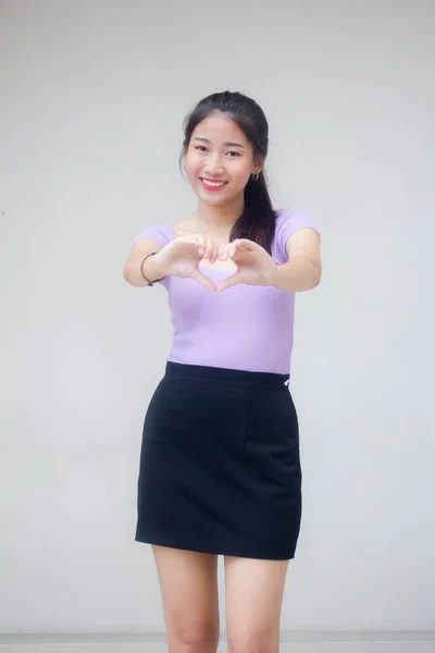 Porträt Von Thai Adult Office Girl Give Heart — Stockfoto