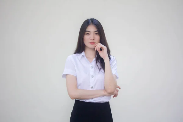 Thai Adulte Étudiant Université Uniforme Belle Fille Sourire Détendre — Photo