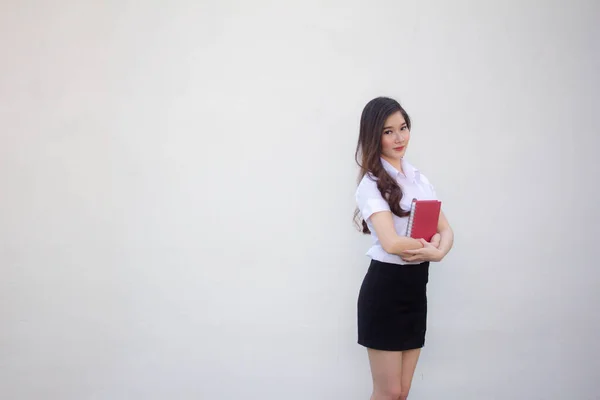 Tailandês Adulto Estudante Universidade Uniforme Bela Menina Sorriso Relaxar — Fotografia de Stock