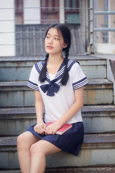 Japonês Teen Bela Menina Estudante Uniforme Feliz Relaxar — Fotografia de Stock