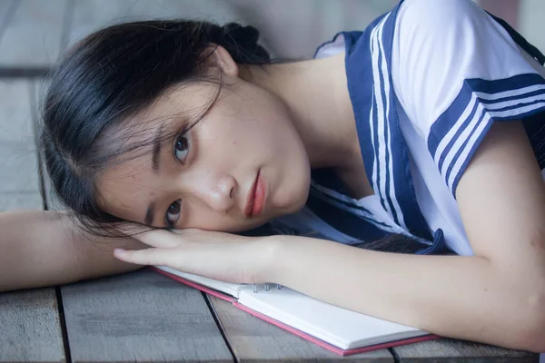 Japonés Adolescente Hermosa Chica Estudiante Uniforme Feliz Relajarse —  Fotos de Stock