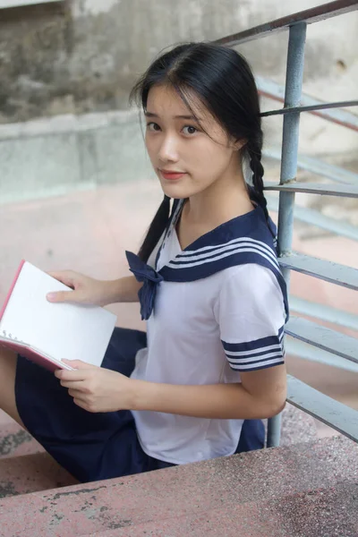 Japanisch Teen Hübsch Mädchen Student Uniform Glücklich Und Entspannen — Stockfoto