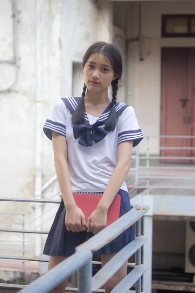 Japonês Teen Bela Menina Estudante Uniforme Feliz Relaxar — Fotografia de Stock