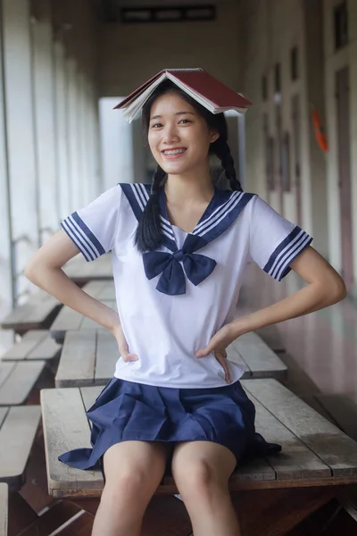 Japonês Teen Bela Menina Estudante Uniforme Feliz Relaxar — Fotografia de Stock