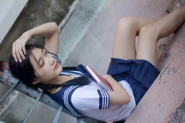 Japans Tiener Mooi Meisje Student Uniform Gelukkig Ontspannen — Stockfoto