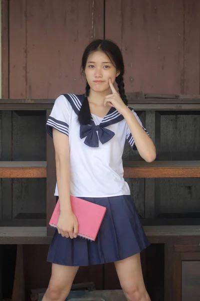 Japonês Teen Bela Menina Estudante Uniforme Feliz Relaxar — Fotografia de Stock