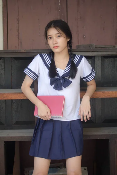 Japonês Teen Bela Menina Estudante Uniforme Feliz Relaxar — Fotografia de Stock