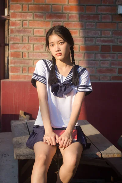 Japonês Teen Bela Menina Estudante Uniforme Feliz Relaxar — Fotografia de Stock