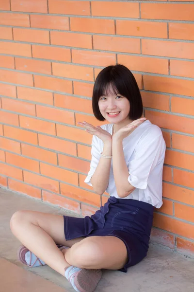 Asia Thai Teen Short Hair White Shirt Beautiful Girl Smile — Stock fotografie