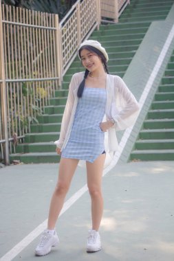 Asia thai teen blue dress güzel kız gülümse ve rahatla