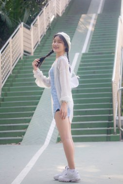 Asia thai teen blue dress güzel kız gülümse ve rahatla