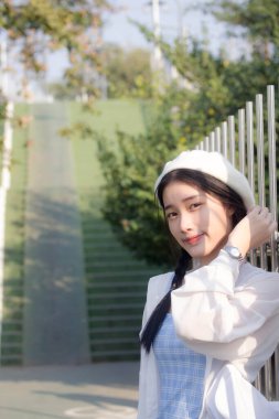 Asia thai teen blue dress güzel kız gülümse ve rahatla