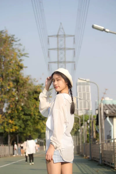 Asia Thai Tonåring Blå Klänning Vacker Flicka Leende Och Koppla — Stockfoto