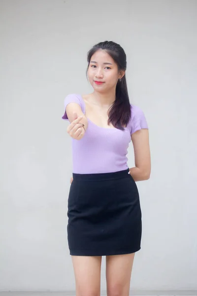 Porträt Von Thai Adult Office Girl Give Heart — Stockfoto