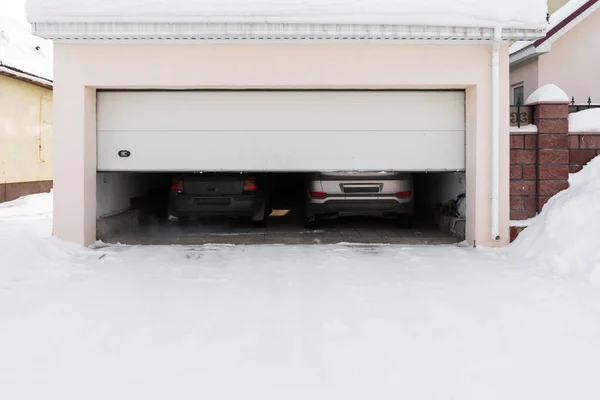 Xterior Garage Attached House Garage Two Cars Winter Semi Open — Stock Photo, Image