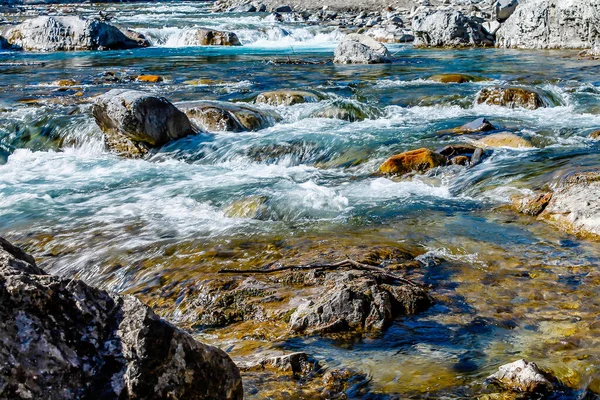 Ρευστά Νερά Του Ποταμού Έλμποου Elbow Falls Provincial Recreation Area — Φωτογραφία Αρχείου