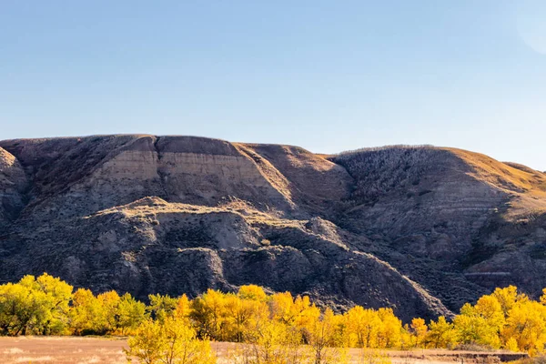 Забарвлення Осінніх Барв Затьмарює Пустища Tolman Badlands Heritage Rangeland Natural — стокове фото