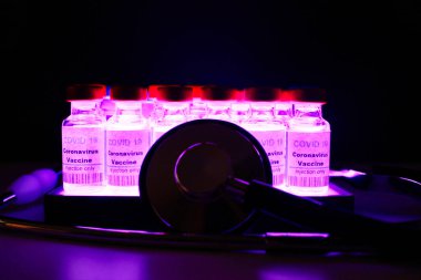 Aşı için belirleyici ampuller Dünya 'da covid 19