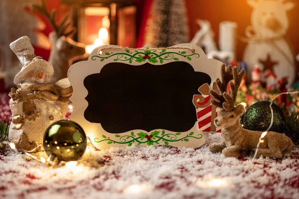 Weihnachtsbord Mit Kopierraum Umgeben Von Weihnachtsdekoration Weihnachtskonzept — Stockfoto