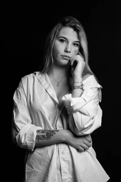 Studio Portrait Sad Young Girl Bruises Her Skin Girl Wearing — Stock Photo, Image