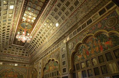 Meherangarh 'da aynalarla dolu değerli bir oda.