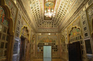 Meherangarh 'da aynalarla dolu değerli bir oda.