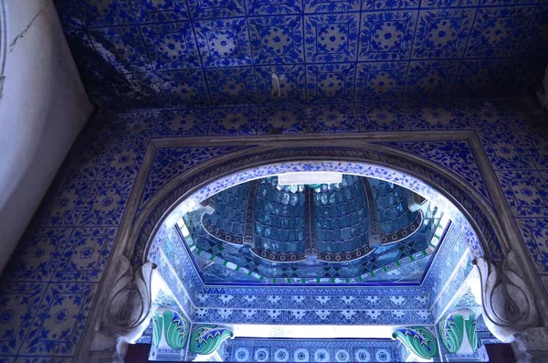 Quarto Azulejo Azul Dentro Palácio Cidade Udaipur Fotos De Bancos De Imagens Sem Royalties