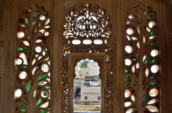 Belas Janelas Jali Dentro Palácio Cidade Udaipur Fotos De Bancos De Imagens