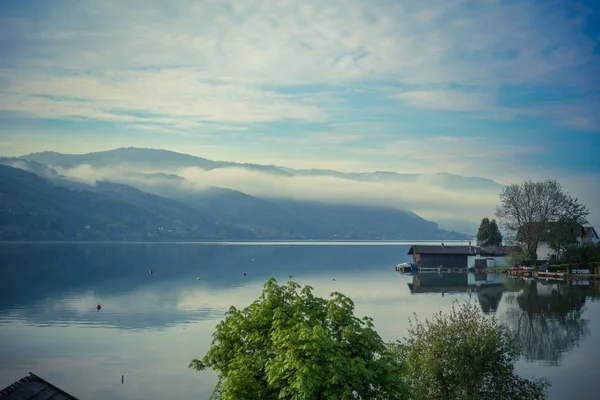 Lac Attersee le matin — Photo