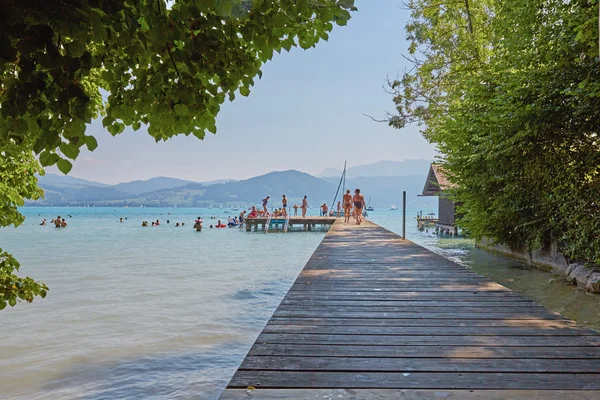 Temps de baignade au lac Attersee — Photo