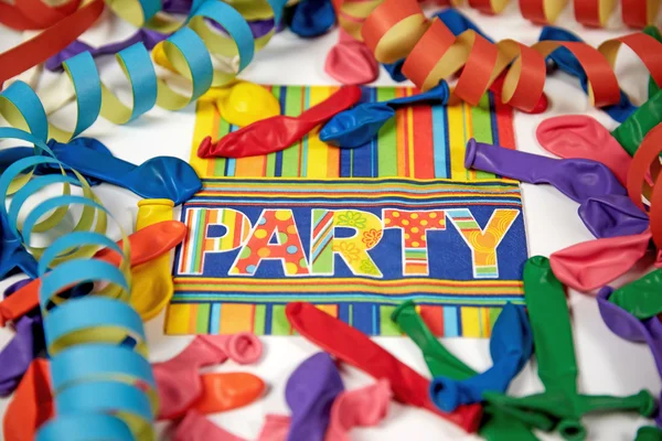Correntes e balões coloridos — Fotografia de Stock