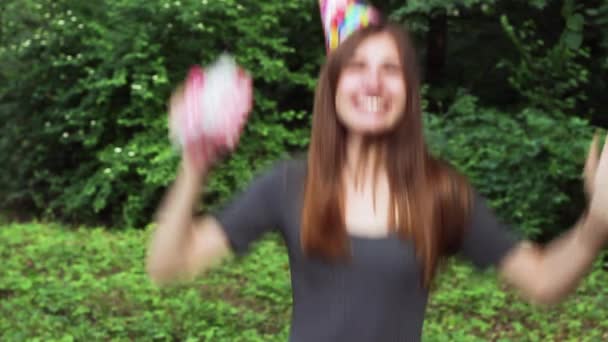 The Girl Opens a Gift on the Day of Birth. Slow Motion. — Stock Video
