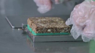 Organik pasta bitki. Fabrikada kurabiye hazırlama pudra.
