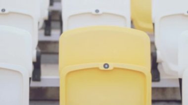 Stadyumda boş tribün.