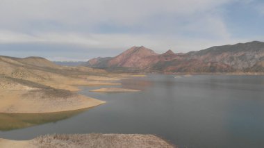 Geyikteki güzel göl