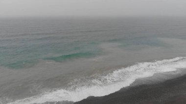 Gökyüzünden güzel dalgalı Karadeniz