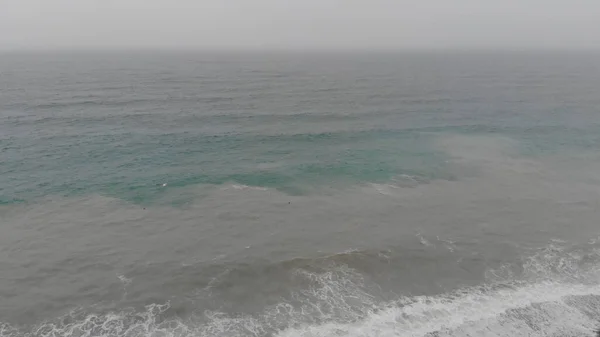 Hermoso Mar Negro Ondulado Desde Arriba —  Fotos de Stock