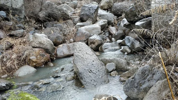 Montanha Selvagem Rio Frio Pedras Rochas — Fotografia de Stock