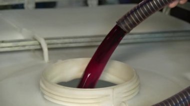 Eski şarap mahzeni ve şarap üretimi